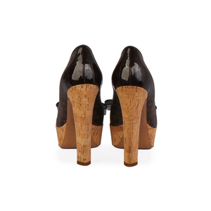 https://dbiyorq10n2b9.cloudfront.net/product-images/CSHOLV174/LOUIS-VUITTON-Monogram-Rivoli-Cork-Peep-Toe-Pumps-S-40-6.5-back.jpg.webp