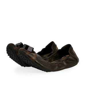https://dbiyorq10n2b9.cloudfront.net/product-images/CSHOLV246/LOUIS-VUITTON-Damier-Ebene-Lovely-Ballet-Flats-S-36-3.5-angle.jpg.webp