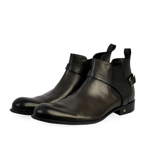 https://dbiyorq10n2b9.cloudfront.net/product-images/CSHOLV254/LOUIS-VUITTON-Leather-Greenwich-Ankle-Boots-Black-S-46-11-angle.jpg.webp