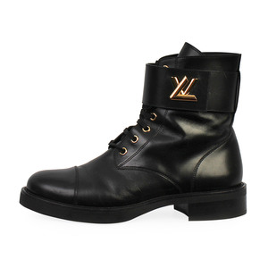 https://dbiyorq10n2b9.cloudfront.net/product-images/CSHOLV257/LOUIS-VUITTON-Wonderland-Ranger-Boots-Black-S-39-6-side.jpg.webp