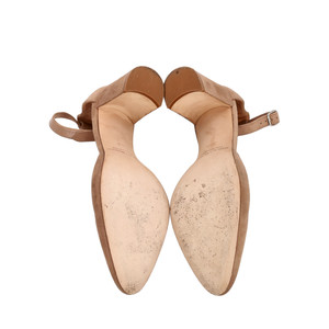 https://dbiyorq10n2b9.cloudfront.net/product-images/CSHOMB0013/MANOLO-BLAHNIK-Suede-Lausam-Pumps-Nude_5.jpg.webp