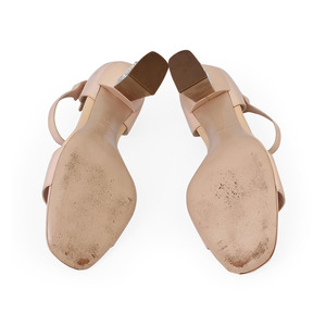 https://dbiyorq10n2b9.cloudfront.net/product-images/CSHOMIU0009/MIU-MIU-Patent-Crystal-Embellished-Sandals-Nude-S-39.5-6-soles.jpg.webp