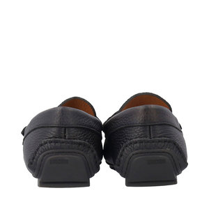 https://dbiyorq10n2b9.cloudfront.net/product-images/CSHOMOS0004/MOSCHINO-Leather-Loafers-Black_2.jpg.webp