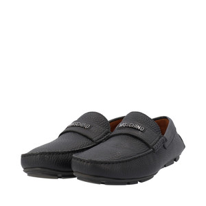 https://dbiyorq10n2b9.cloudfront.net/product-images/CSHOMOS0004/MOSCHINO-Leather-Loafers-Black_6.jpg.webp