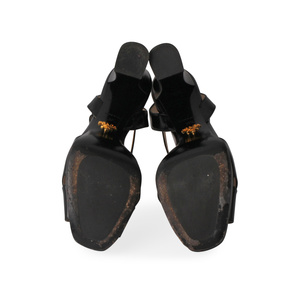 https://dbiyorq10n2b9.cloudfront.net/product-images/CSHOPRA0008/PRADA-Leather-Crisscross-Platform-Sandals-Black-S-39.5-6-soles.jpg.webp