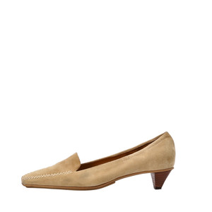 https://dbiyorq10n2b9.cloudfront.net/product-images/CSHOPRA0144/PRADA-Suede-Kitten-Heels-Beige_1.jpg.webp