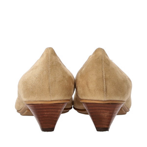 https://dbiyorq10n2b9.cloudfront.net/product-images/CSHOPRA0144/PRADA-Suede-Kitten-Heels-Beige_4.jpg.webp