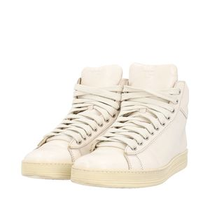 https://dbiyorq10n2b9.cloudfront.net/product-images/CSHOTF0035/TOM-FORD-Leather-High-Top-Sneakers-White_2.jpg.webp