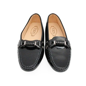 https://dbiyorq10n2b9.cloudfront.net/product-images/CSHOTOD0036/TODS-Patent-Braided-Loafers-Black-S-38.5-5.5-front.jpg.webp