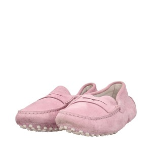 https://dbiyorq10n2b9.cloudfront.net/product-images/CSHOTOD0161/TODS-Suede-Loafers-Pink_2.jpg.webp