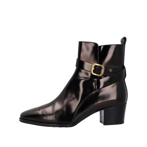 https://dbiyorq10n2b9.cloudfront.net/product-images/CSHOTOD0193/TODS-Leather-Buckle-Ankle-Boots-Black_1.jpg.webp