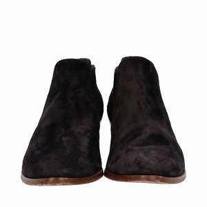 https://dbiyorq10n2b9.cloudfront.net/product-images/CSHOTOD0194/TODS-Suede-Ankle-Booties-Black_3.jpg.webp