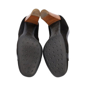 https://dbiyorq10n2b9.cloudfront.net/product-images/CSHOTOD0246/TODS-Suede-Patent-Block-Heels-Black_5.jpg.webp