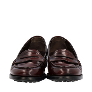 https://dbiyorq10n2b9.cloudfront.net/product-images/CSHOTOD0248/TODS-Leather-Penny-Loafers-Burgundy_3.jpg.webp