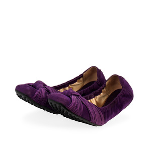 https://dbiyorq10n2b9.cloudfront.net/product-images/CSHOTOD166/TODS-Suede-Satin-Bow-Ballerinas-Purple-S-39-6-angle.jpg.webp