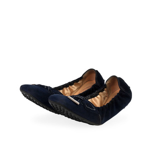https://dbiyorq10n2b9.cloudfront.net/product-images/CSHOTOD167/TODS-Suede-Bow-Ballerinas-Navy-S-39-6-angle.jpg.webp