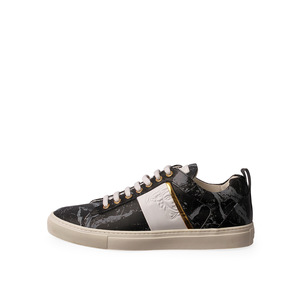 https://dbiyorq10n2b9.cloudfront.net/product-images/CSHOVER0002/VERSACE-Collection-Fantasy-Sneakers-MarbleWhite-S-42-8-side.jpg.webp