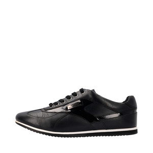 https://dbiyorq10n2b9.cloudfront.net/product-images/CSHOVER0024/VERSACE-COLLECTION-Leather-Sneakers-Black_1.jpg.webp