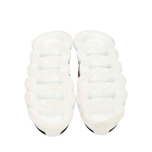 https://dbiyorq10n2b9.cloudfront.net/product-images/CSHOVER0037/VERSACE-Pony-Hair-Chain-Reaction-Sneakers-Leopard-Print_5.jpg.webp