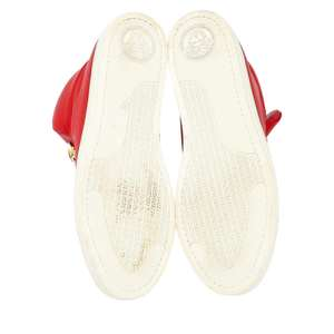 https://dbiyorq10n2b9.cloudfront.net/product-images/CSHOVER0060/VERSACE-Leather-Medusa-High-Top-Sneakers-Red_5.jpg.webp