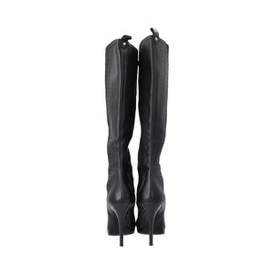 https://dbiyorq10n2b9.cloudfront.net/product-images/CSHOYSL0037/YVES-SAINT-LAURENT-Vintage-Leather-Gaby-Boots-Black_3.jpg.webp
