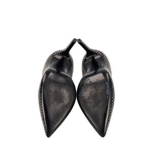 https://dbiyorq10n2b9.cloudfront.net/product-images/CSHOYSL0112/SAINT-LAURENT-Leather-Studded-Pumps-Black_1.jpg.webp