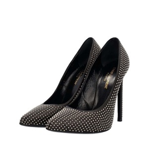 https://dbiyorq10n2b9.cloudfront.net/product-images/CSHOYSL0112/SAINT-LAURENT-Leather-Studded-Pumps-Black_3.jpg.webp