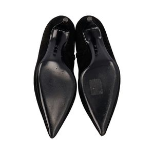 https://dbiyorq10n2b9.cloudfront.net/product-images/CSHOYSL0116/SAINT-LAURENT-Suede-Lace-Up-Booties-Black_5.jpg.webp