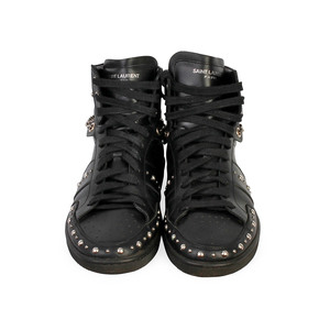 https://dbiyorq10n2b9.cloudfront.net/product-images/CSHOYSL120/SAINT-LAURENT-Leather-Studded-High-Top-SL22H-Sneakers-Black-S-39-6-front.jpg.webp