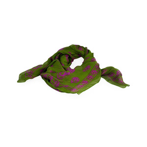 https://dbiyorq10n2b9.cloudfront.net/product-images/CSHWAMQ103/ALEXANDER-MCQUEEN-Skull-Silk-Scarf-GreenPurple-front.jpg.webp