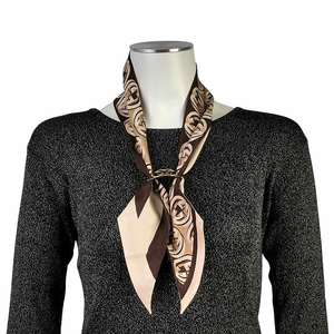 https://dbiyorq10n2b9.cloudfront.net/product-images/CSHWGUC105/GUCCI-GG-Silk-Bandeau-with-Removable-Logo-Clip-Brown-mannequin.jpg.webp