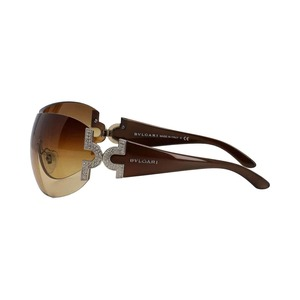https://dbiyorq10n2b9.cloudfront.net/product-images/CSUNBUL0126/BVLGARI-Crystal-Sunglasses-6065-B-Brown_1.jpg.webp