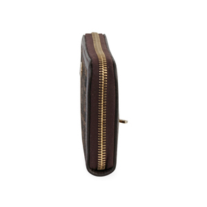 https://dbiyorq10n2b9.cloudfront.net/product-images/CWALFEN0001/FENDI-Zucca-Zippy-Wallet-Brown-side-1.jpg.webp