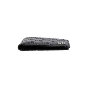 https://dbiyorq10n2b9.cloudfront.net/product-images/CWALGUC0049/GUCCI-Signature-Leather-Bifold-Wallet-Black-_6.jpg.webp