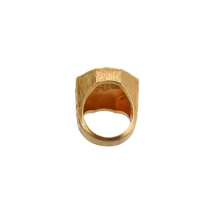 https://dbiyorq10n2b9.cloudfront.net/product-images/JWLVER0006/VERSACE-Octagonal-Medusa-Ring-Gold-Tone_3.jpg.webp