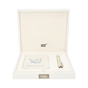 https://dbiyorq10n2b9.cloudfront.net/product-images/PENMBC0051/MONTBLANC-Mahatma-Gandhi-Fountain-Pen-Limited-Edition_1.jpg.webp