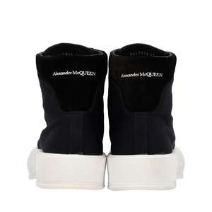 https://dbiyorq10n2b9.cloudfront.net/product-images/SHOAMQ0027/ALEXANDER-MCQUEEN-Canvas-High-Top-Sneakers-Black_4.jpg.webp