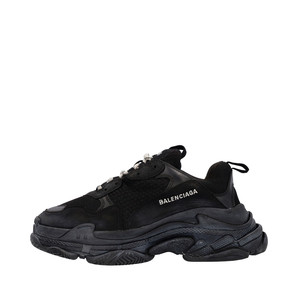 https://dbiyorq10n2b9.cloudfront.net/product-images/SHOBAL0032/BALENCIAGA-Triple-S-Sneakers-Black-_1.jpg.webp