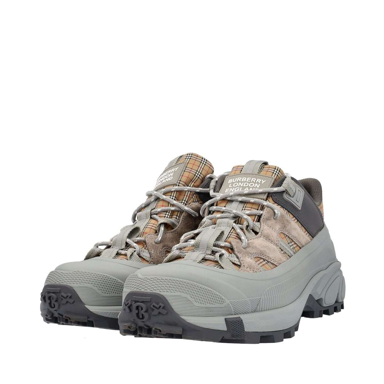 https://dbiyorq10n2b9.cloudfront.net/product-images/SHOBUR0101/BURBERRY-Check-Suede-Arthur-M-Story-Sneakers-Grey-Beige_2.jpg.webp