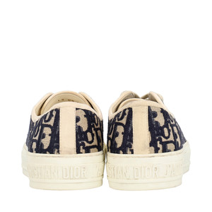 https://dbiyorq10n2b9.cloudfront.net/product-images/SHOCD0034/CHRISTIAN-DIOR-Oblique-Jacquard-Walk-N-Dior-Sneakers-Navy-White-_7.jpg.webp