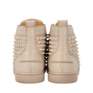 https://dbiyorq10n2b9.cloudfront.net/product-images/SHOCL0231/CHRISTIAN-LOUBOUTIN-Leather-Louis-Orlato-Spikes-High-Top-Sneakers-Beige_2.jpg.webp