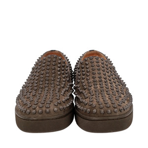 https://dbiyorq10n2b9.cloudfront.net/product-images/SHOCL0316/CHRISTIAN-LOUBOUTIN-Suede-Spike-Roller-Slip-On-Shoes-Army-Green_2.jpg.webp