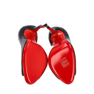https://dbiyorq10n2b9.cloudfront.net/product-images/SHOCL0572/CHRISTIAN-LOUBOUTIN-Leather-Deepik-Peep-Toe-Pumps-Black_5.jpg.webp