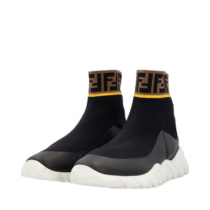 https://dbiyorq10n2b9.cloudfront.net/product-images/SHOFEN0026/FENDI-Leather-Mesh-Logo-Sock-Boots-Black_7.jpg.webp