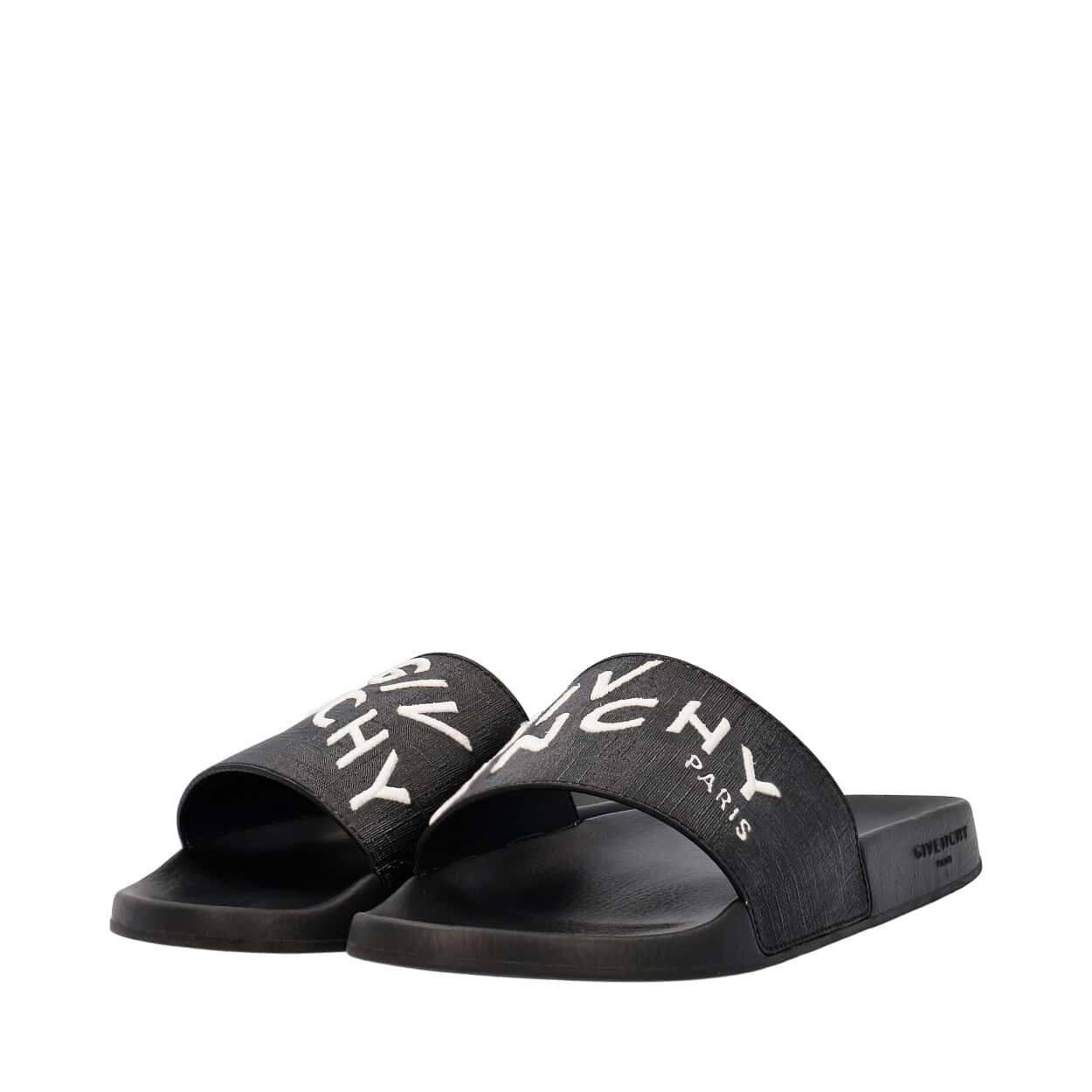 https://dbiyorq10n2b9.cloudfront.net/product-images/SHOGIV0020/GIVENCHY-Rubber-Leather-Logo-Slides-Black-White_3.jpg.webp