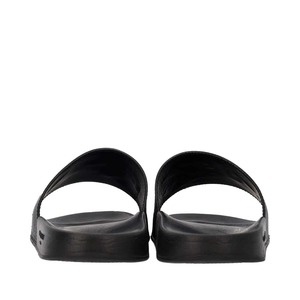 https://dbiyorq10n2b9.cloudfront.net/product-images/SHOGIV0020/GIVENCHY-Rubber-Leather-Logo-Slides-Black-White_5.jpg.webp