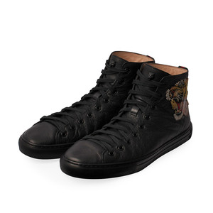 https://dbiyorq10n2b9.cloudfront.net/product-images/SHOGUC0035/GUCCI-Leather-Tiger-High-Top-Sneakers-Black-S-42.5-8.5-angle.jpg.webp