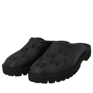 https://dbiyorq10n2b9.cloudfront.net/product-images/SHOGUC0204/GUCCI-GG-Rubber-Perforated-Slides-Black_2.jpg.webp