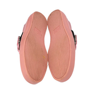 https://dbiyorq10n2b9.cloudfront.net/product-images/SHOGUC0238/GUCCI-Leather-Embellished-Kate-Slip-On-Sneakers-Pink_5.jpg.webp
