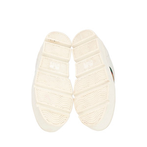 https://dbiyorq10n2b9.cloudfront.net/product-images/SHOGUC0473/GUCCI-Leather-Platform-Ace-Bee-Sneakers-White_5.jpg.webp